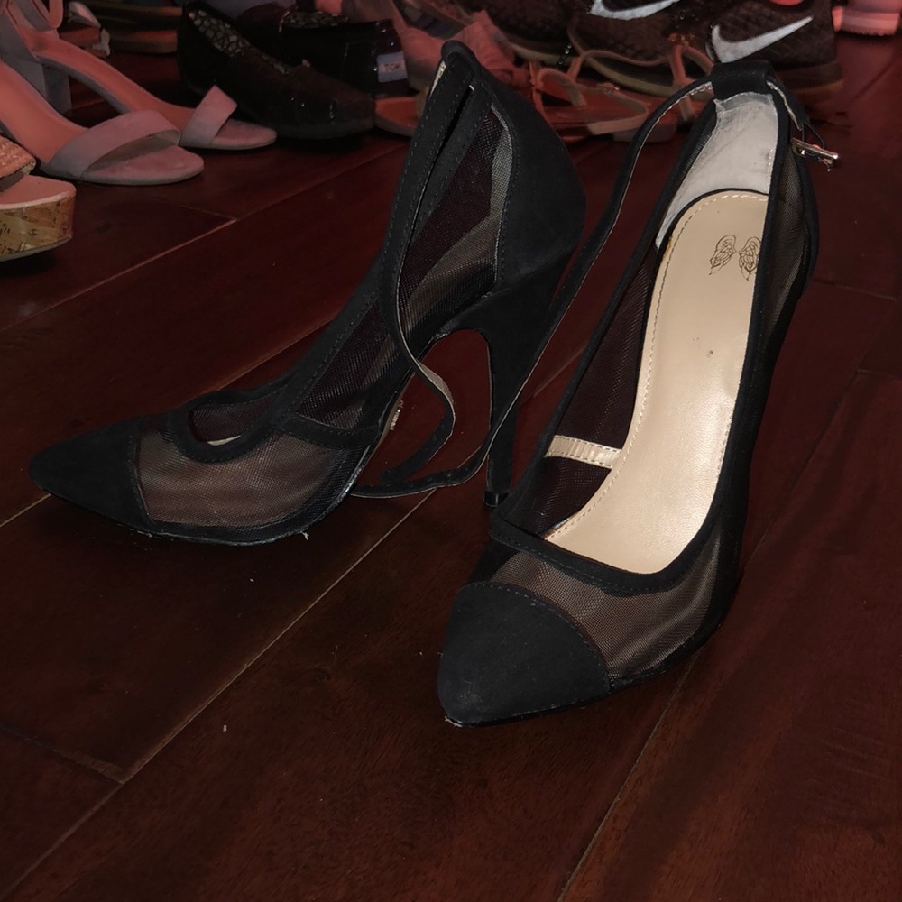 Pointed heels
